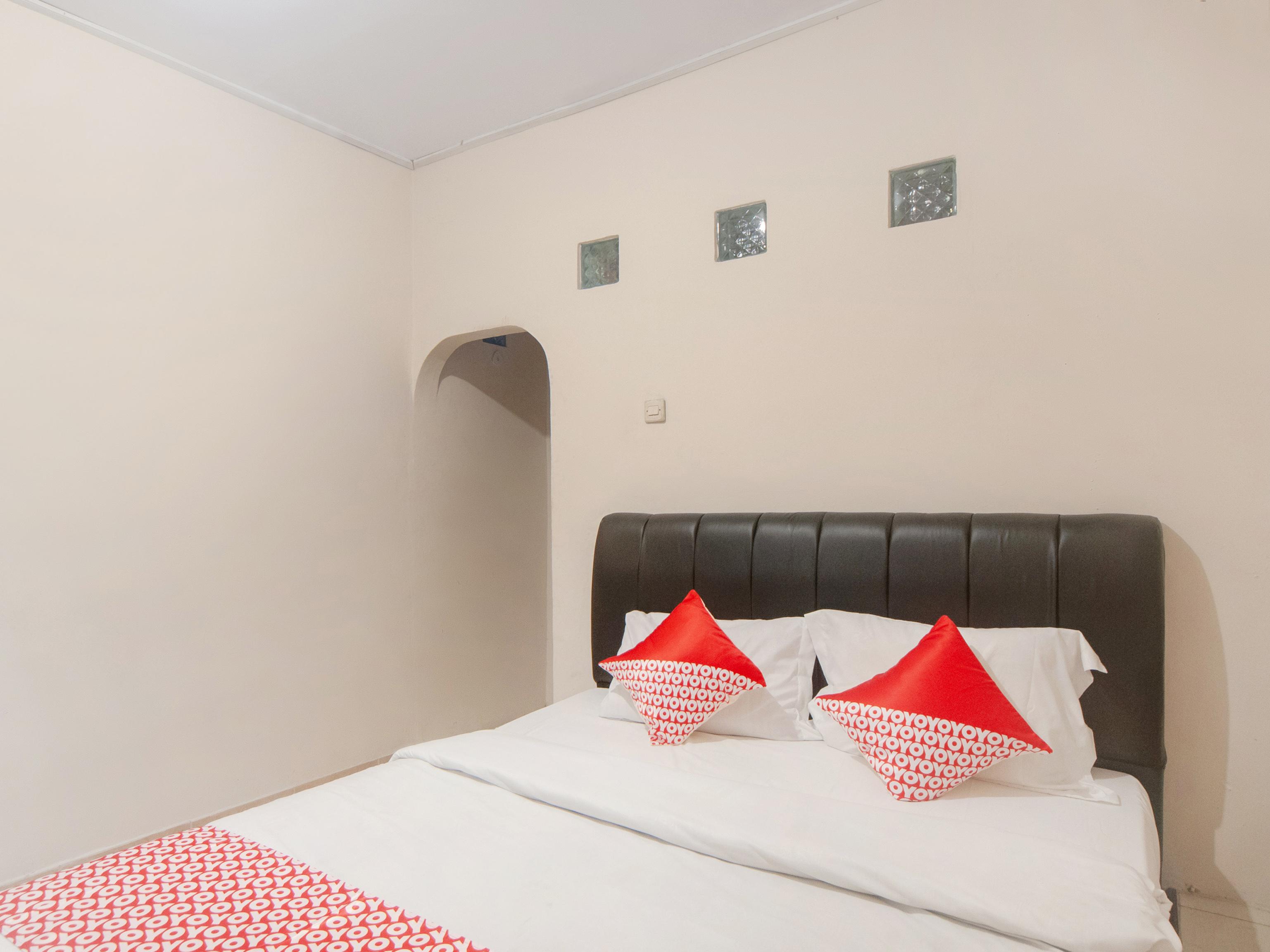 Oyo 2256 Danysa Guesthouse Jakarta Eksteriør bilde