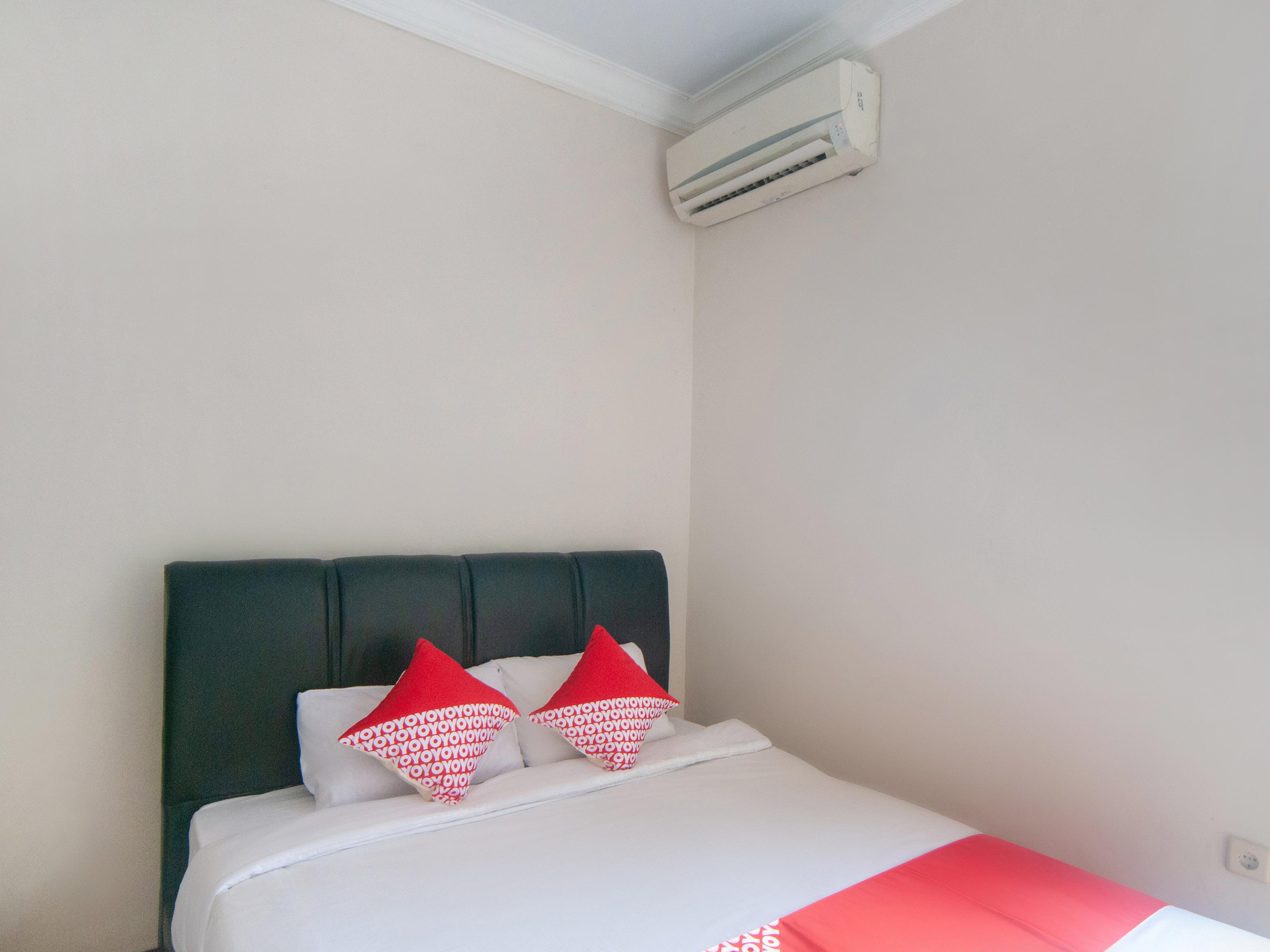 Oyo 2256 Danysa Guesthouse Jakarta Eksteriør bilde