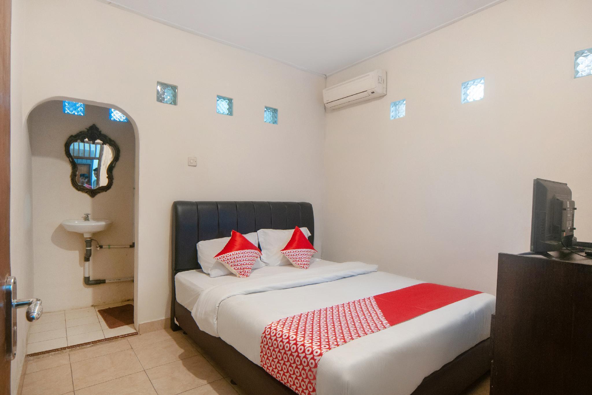 Oyo 2256 Danysa Guesthouse Jakarta Eksteriør bilde
